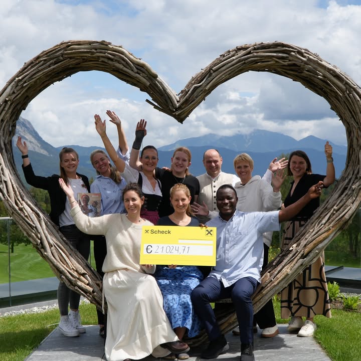 Besuch für die jungen Frauen der BRAVEAURORA- Girls Clubs 🌍