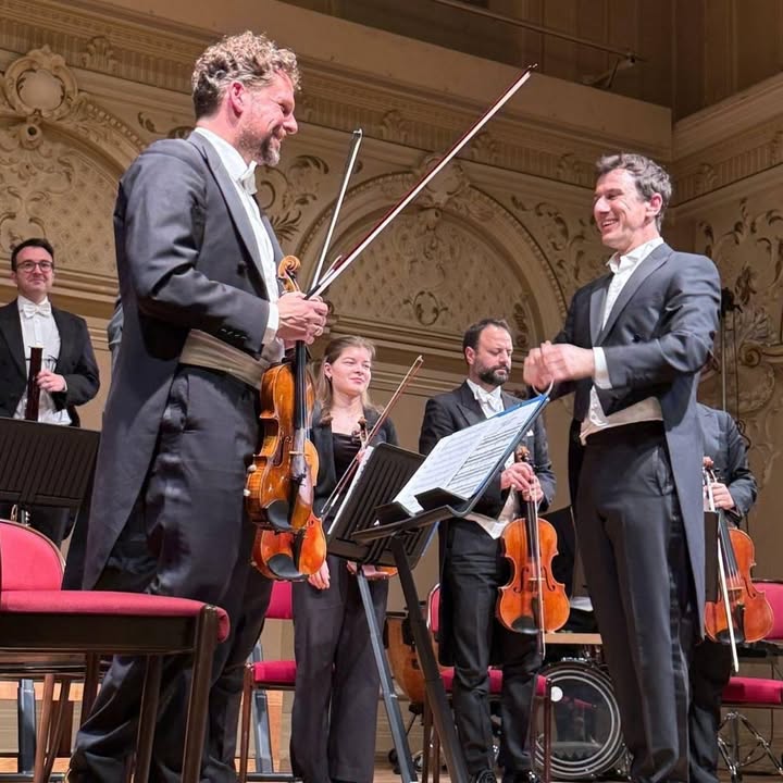 „Das waren noch die harmlosen bösen Wiener Lieder.” 🎻